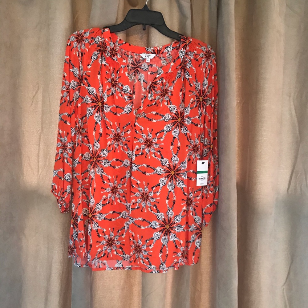 Crown & Ivy Fun Print